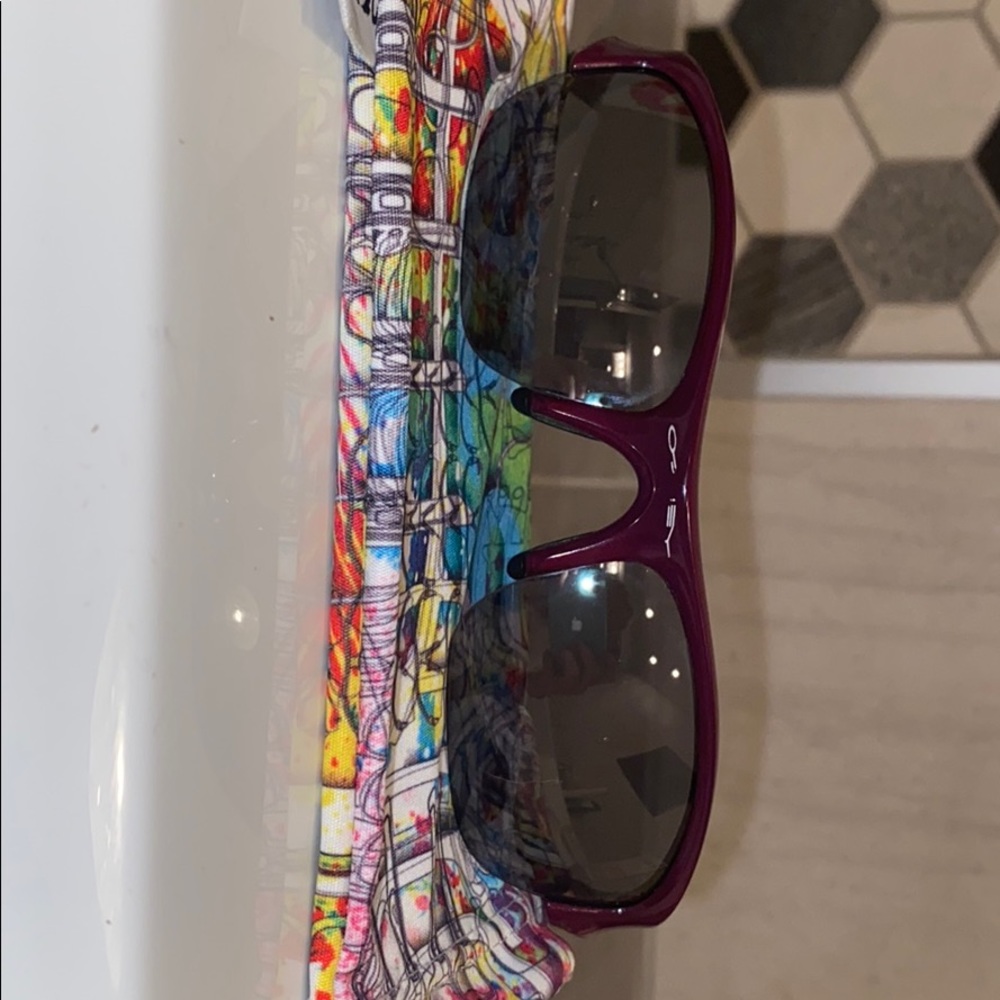 Women’s Oakleys